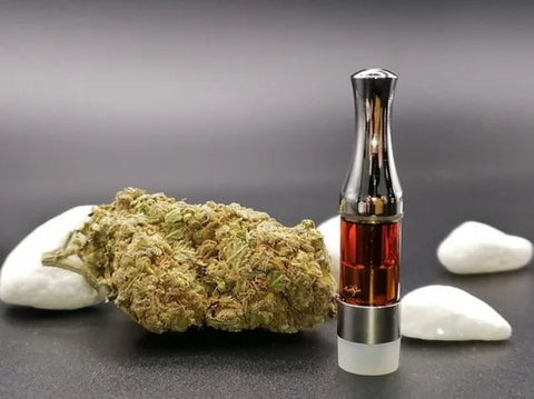 Starter Kit Punisher (65% CBD, 3% CBG, 10% CBDV) inkl. CCELL M3b Vape Pen